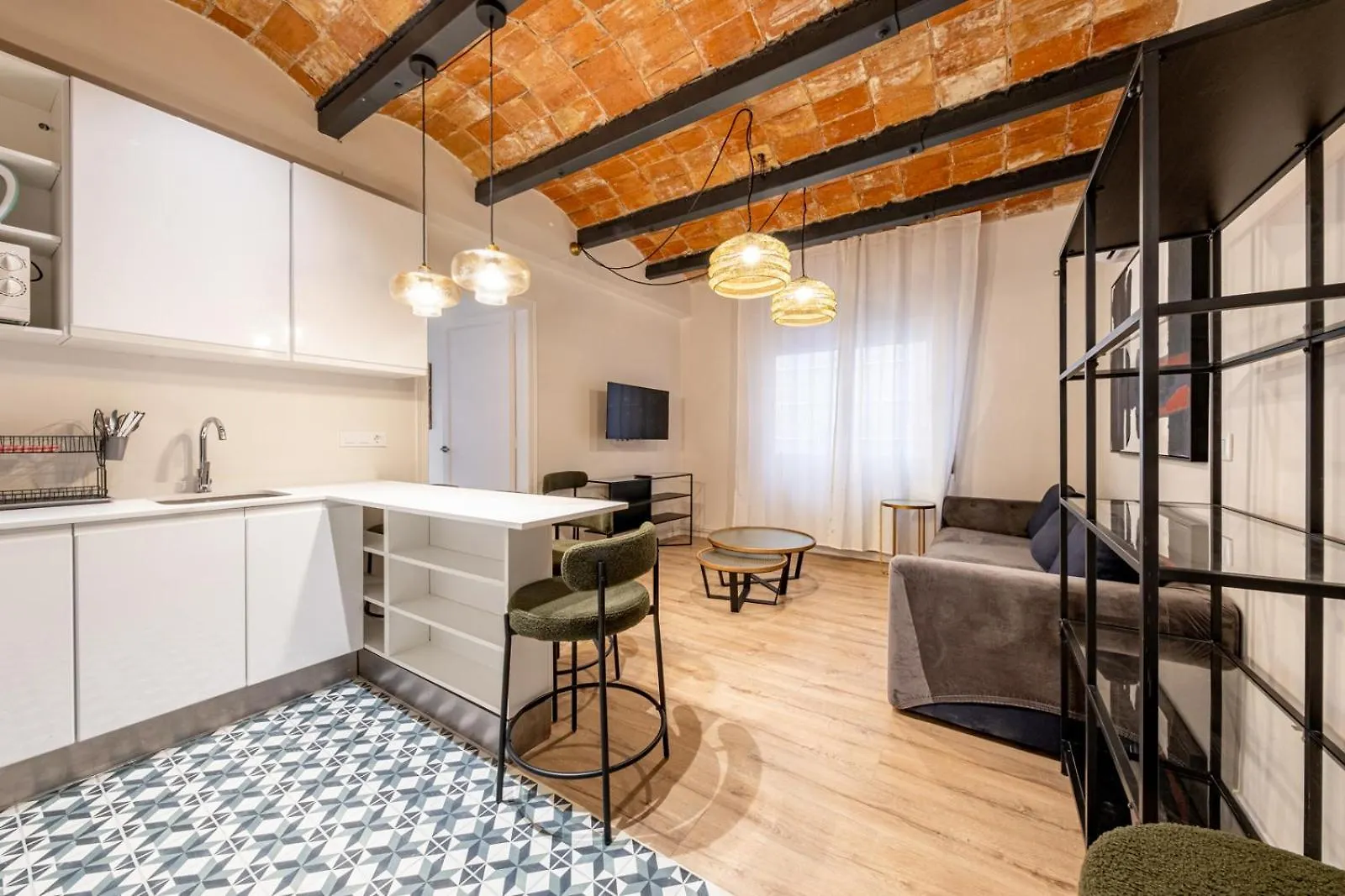 דירה Bebarceloner Eixample Apartments- 4 Bedrooms ספרד